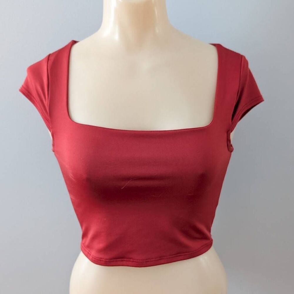 Live in the Present Square Neck Cropped Babydoll Tee